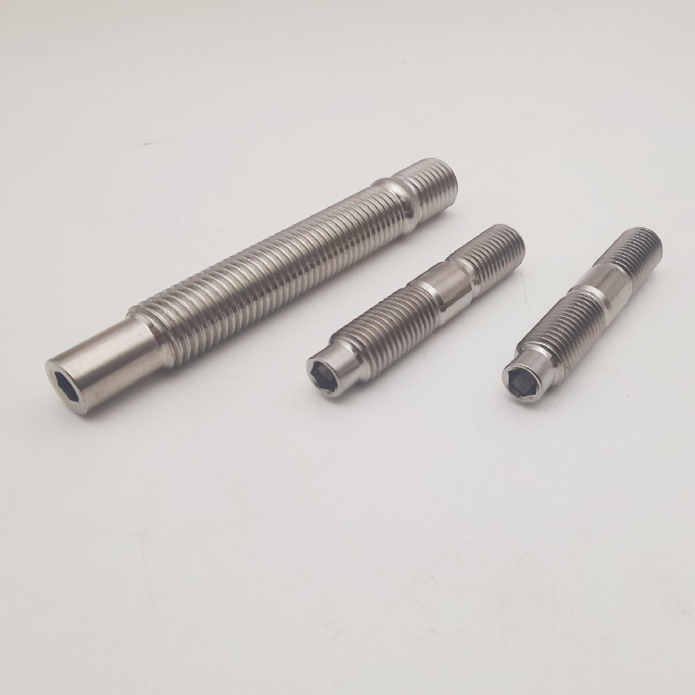 Titanium stud&pin